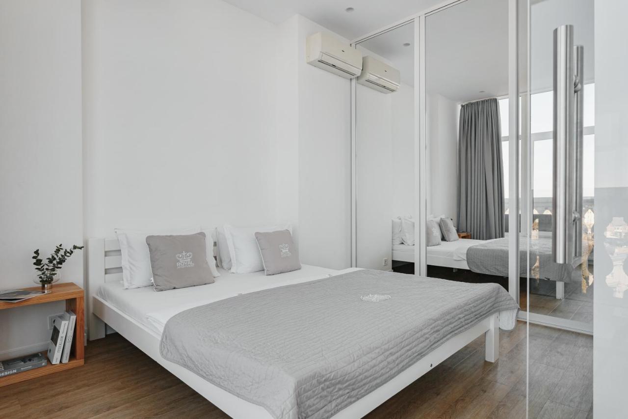 Royal Sky Apartments Odessa Luaran gambar