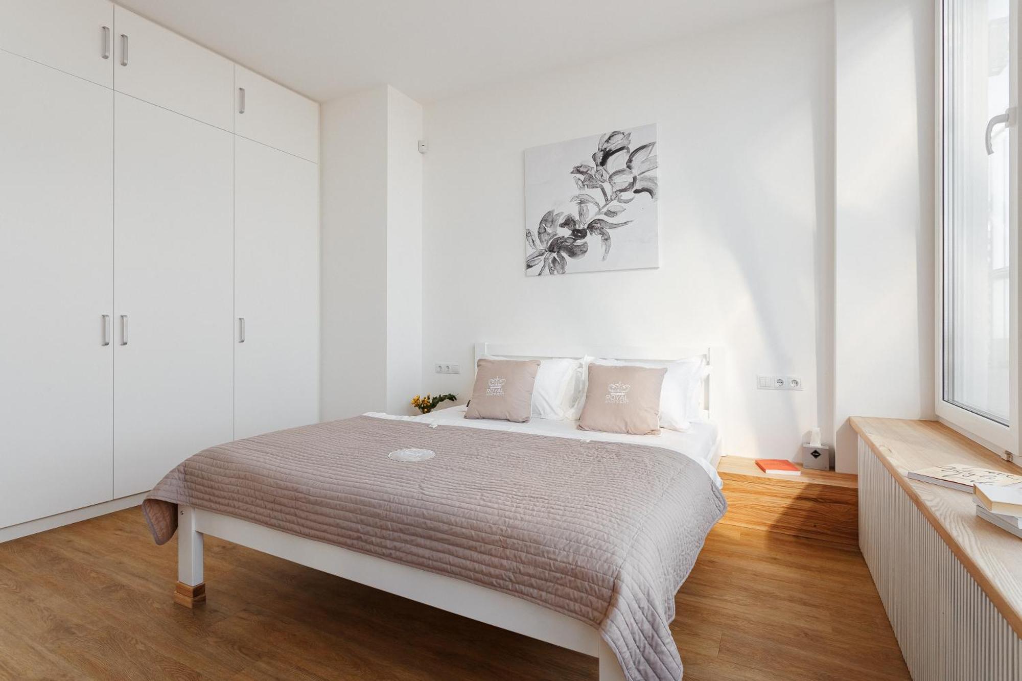 Royal Sky Apartments Odessa Bilik gambar