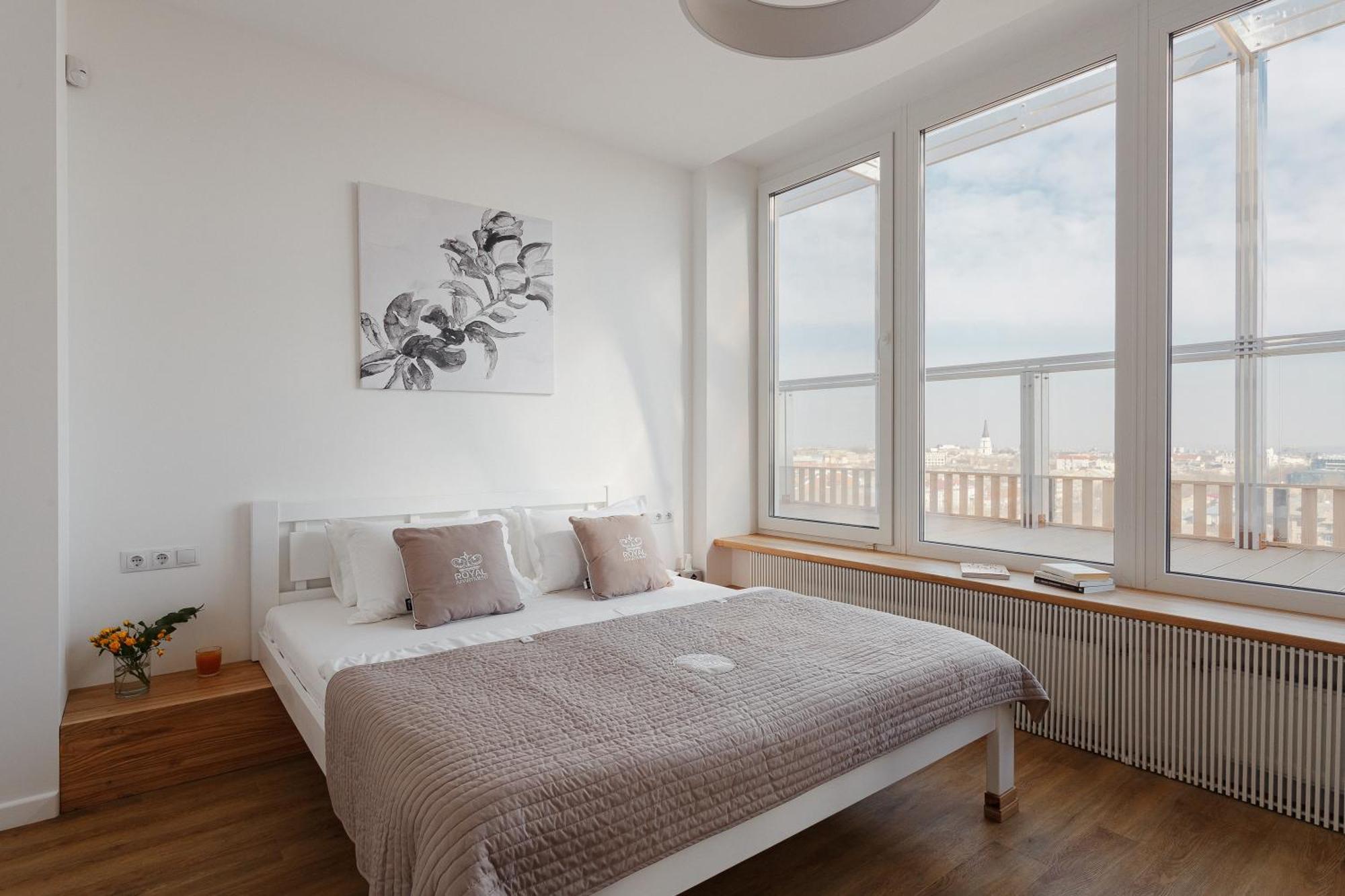 Royal Sky Apartments Odessa Bilik gambar