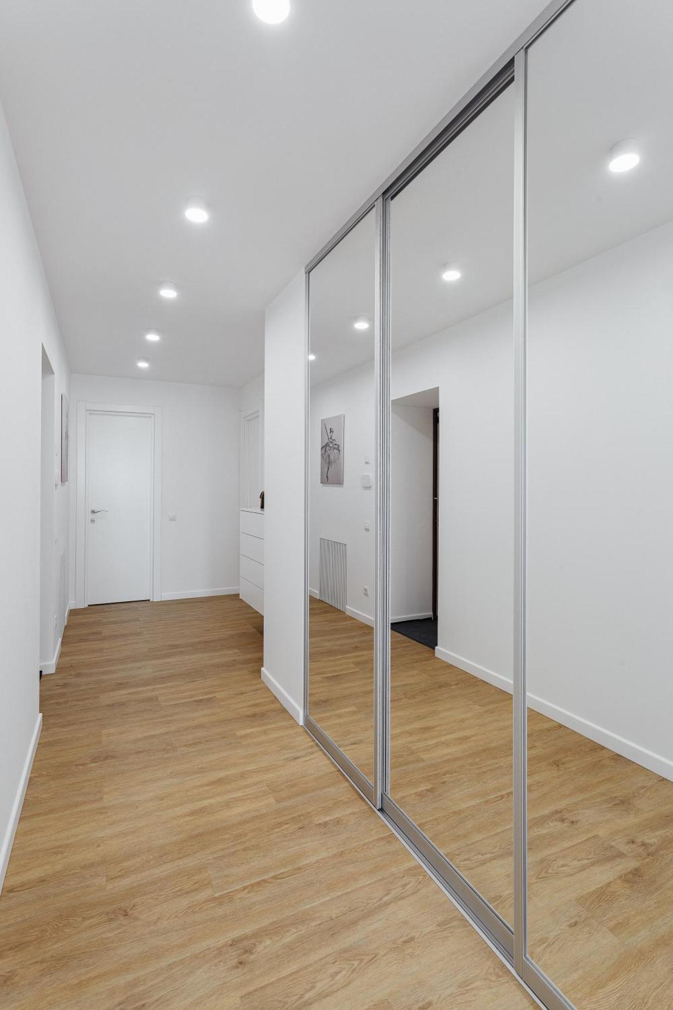 Royal Sky Apartments Odessa Bilik gambar